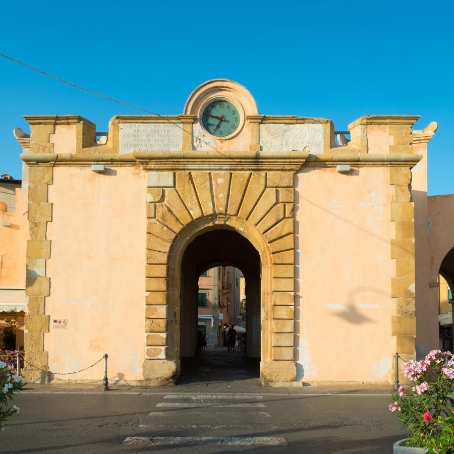 Casa Vacanze Nel Centro Storico Di Портоферрайо Екстер'єр фото
